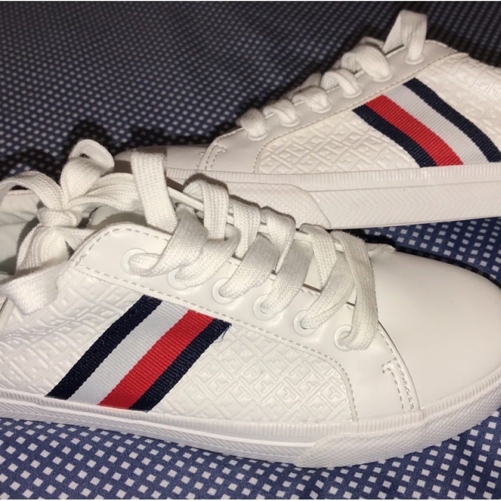 Tommy Hilfiger